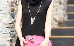 白丝极品老师娇喘呻吟小说